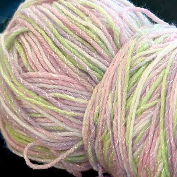 Baby Bee Sweet Delight Pomp -